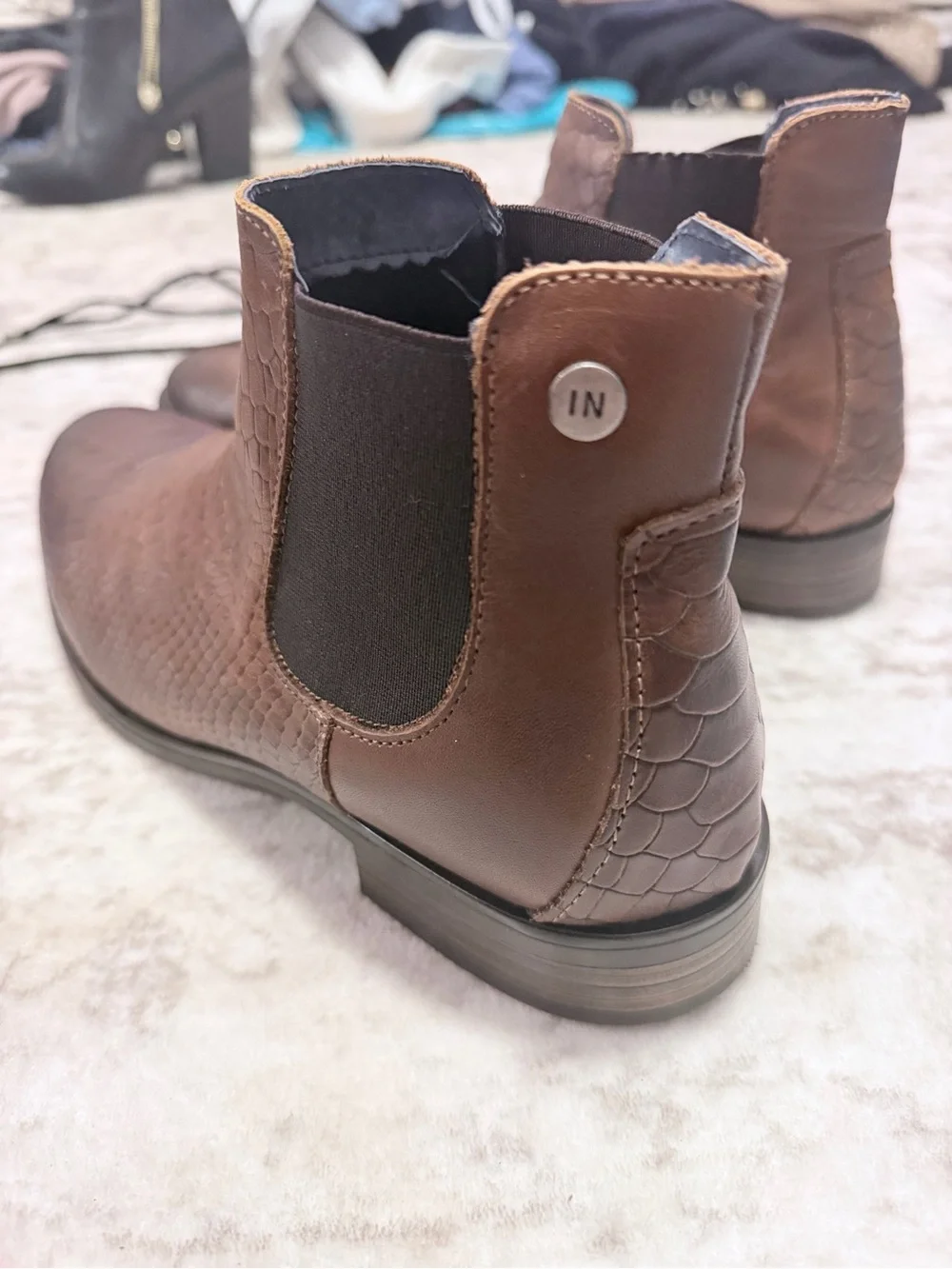 Men’s  brown croc embossed Chelsea ankle boots |us7|Eu 40| Excellent condition